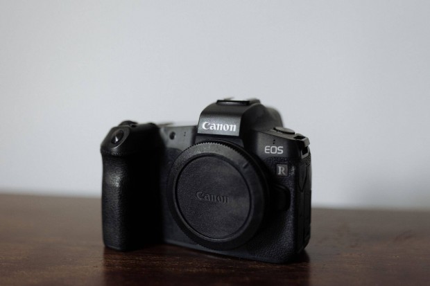 Canon EOS R Milc fnykpezgp kamera