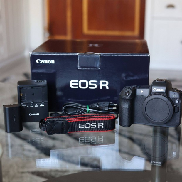 Canon EOS R (Csak 4 000 exp!) -jszer-