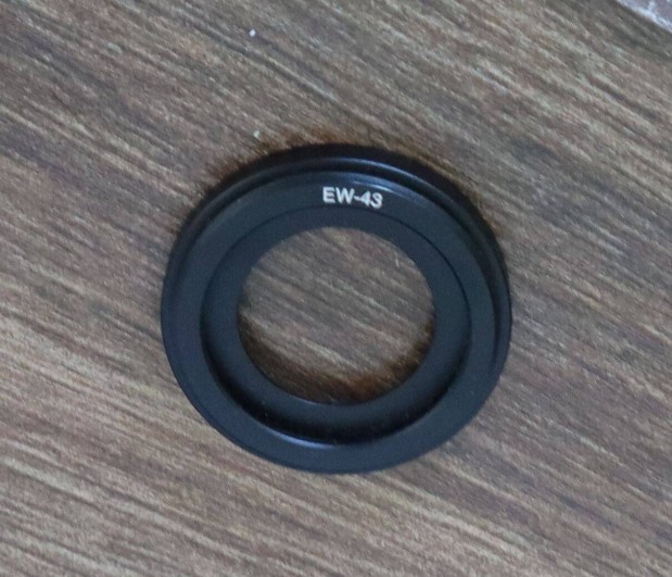 Canon EW-43 napellenz ( Canon EF-M 22mm / 2 STM )