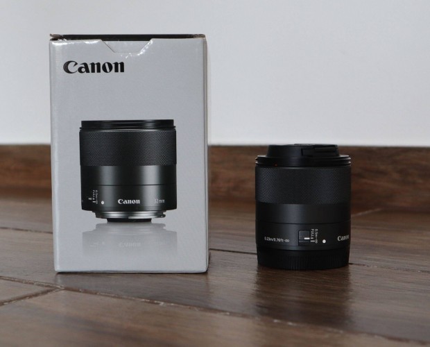Canon Eos EF-M 32mm f/1.4 STM ( 32 mm ) portr objektv
