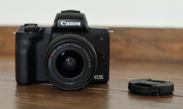 Canon Eos M50 kamera + Ef-m 15-45mm objektvvel
