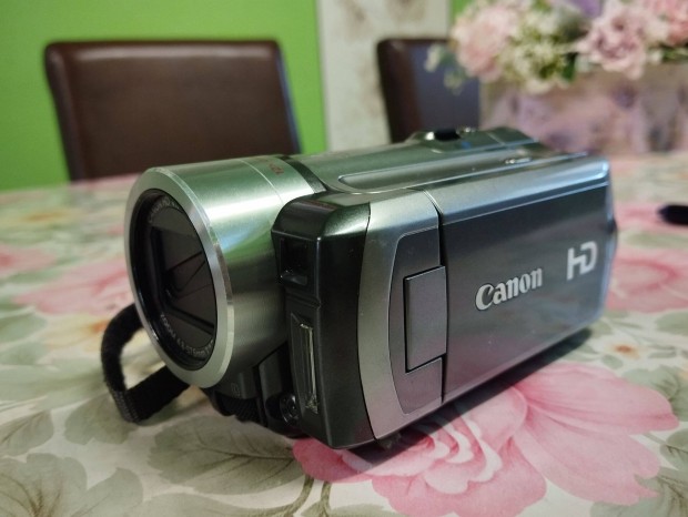 Canon HF100 videokamera