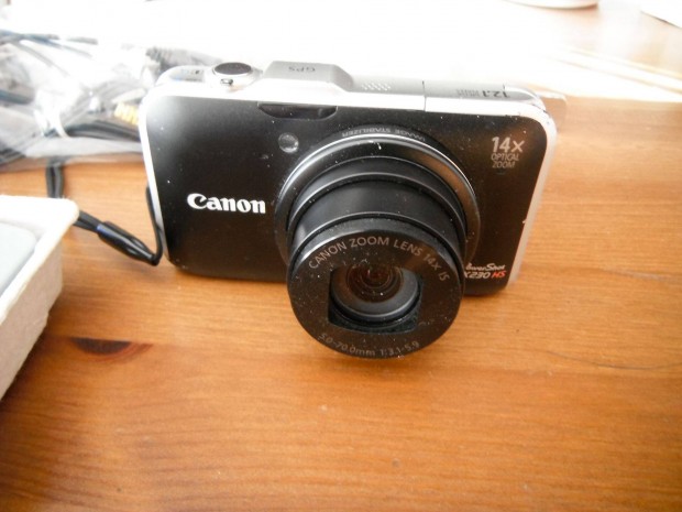 Canon Ixus 105 dobozos digitlis fnykpez 12Mp 14x zoom