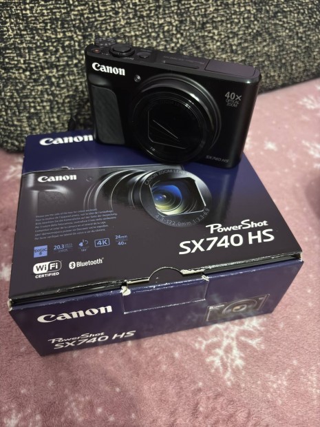 Canon Power Shot SX740HS