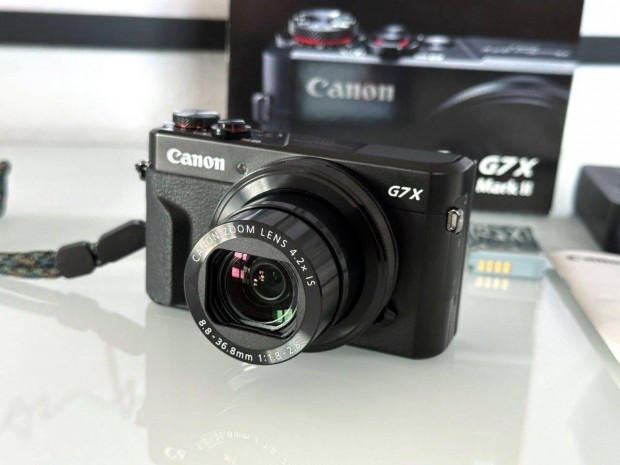 Canon Powershot G7X Mark II + 32GB SD Card