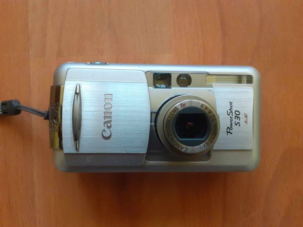 Canon Powershot S30 digitális fényképezőgép 3,2 MP