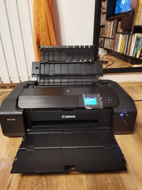 Canon Pro200 A3-as fotnyomtat flr alatt