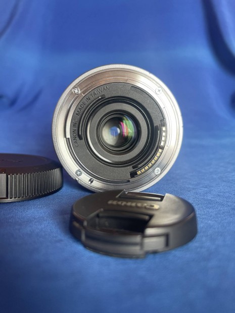 Canon RF 16mm f/2.8 STM