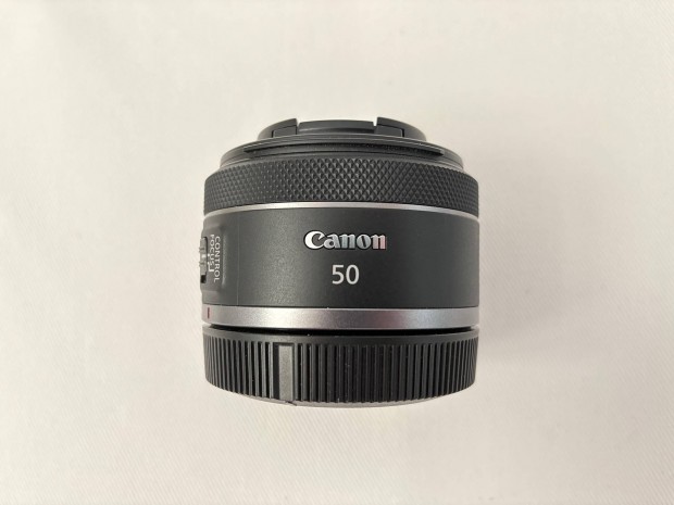 Canon RF 50mm f/1.8 STM