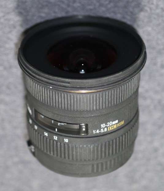 Canon Sigma 10-20 DC HSM ( 10-20mm )