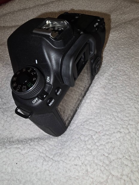Canon eos 6d �j �llapot 3 szor haszn�lt 8200 expo !!