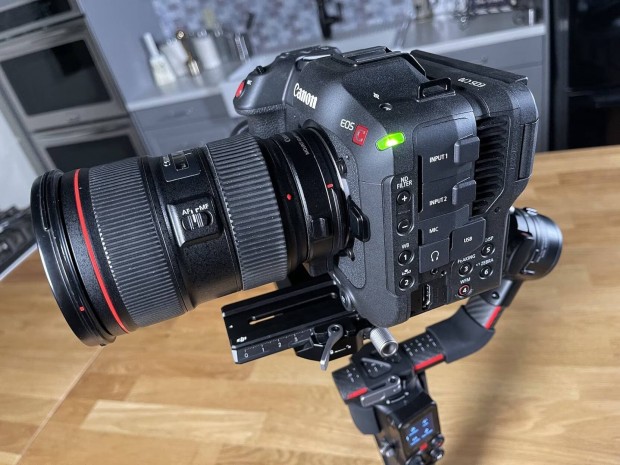 Canon eos c70 videokamera,fenykepezogep elado szettben