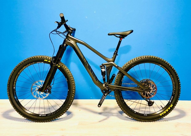 Canyon Spectral CF9 M carbon fully mtb