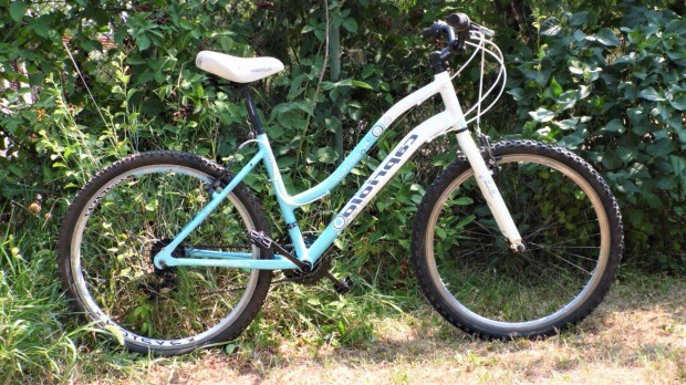 Capriolo ni mountainbike, 26" duplafal alukerekekkel, jszer gumikk