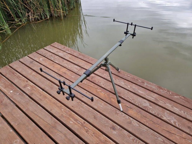 Carp Academy Extreme rod pod