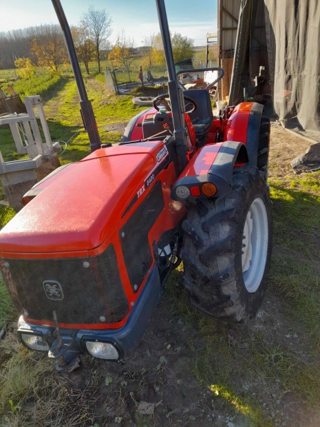 Carraro traktor elad