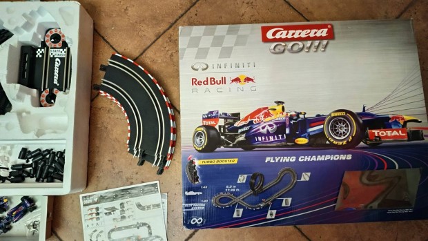 Carrera Go Red Bull autplya elad!