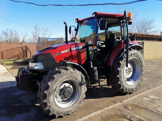 Case ih farmall 95A traktor