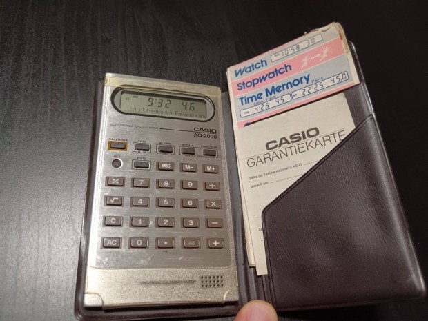 Casio AQ-2000 Retro szmolgp s naptr-ra 1980-as vek