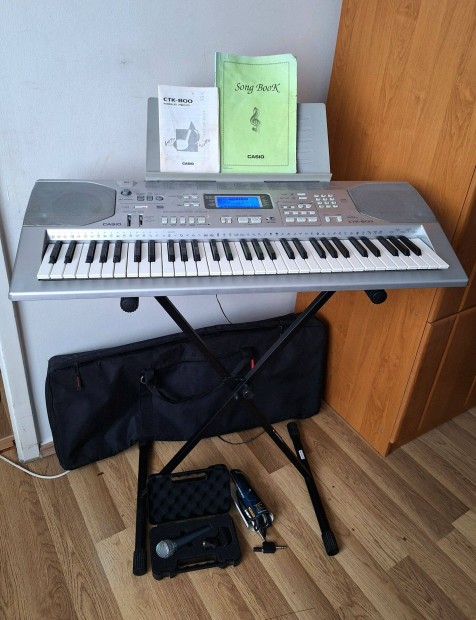 Casio CTK-800 Szintetiztor lvnnyal tokkal mikrofonnal