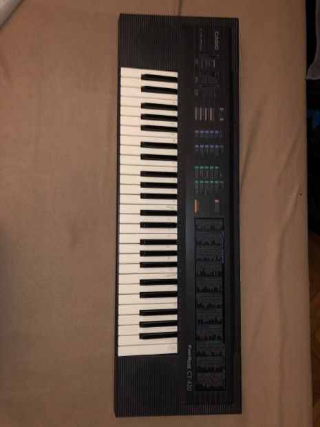 Casio CT-420 szintetiztor