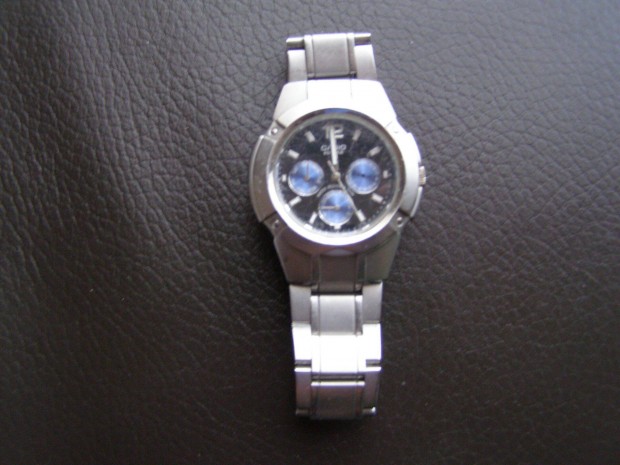Casio EF-303 Edifice óra