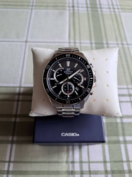Casio Edifice EFR-552D karóra