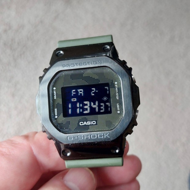 Casio GM-5600B-3 (G-Shock)