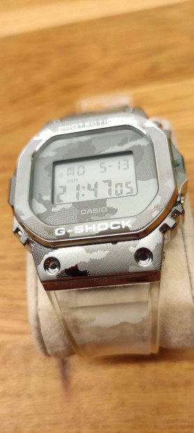 Casio G-Shock GM-5600SCM