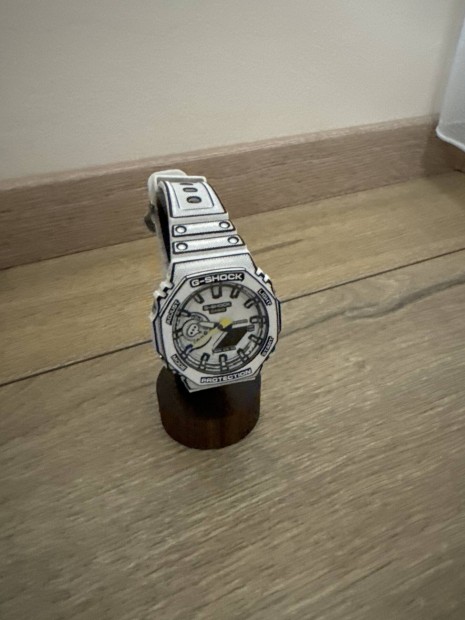 Casio G-Shock Manga fehr GA-2100MNG-7Ajr