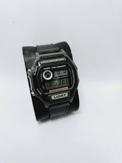 Casio Illuminator szp Quartz retro karra