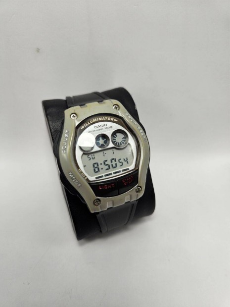 Casio Illuminator szp Quartz retro karra