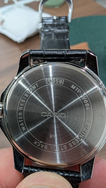 Casio MTP-V004 férfi óra