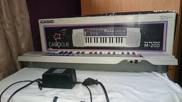 Casio M-200 Casioclub vintage szintetiztor gyri dobozos!!!