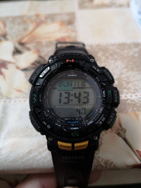 Casio Pathfinder PAG-240 napelemes karra