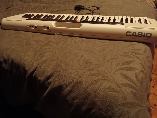 Casio Tone CT-S 200.Szinti