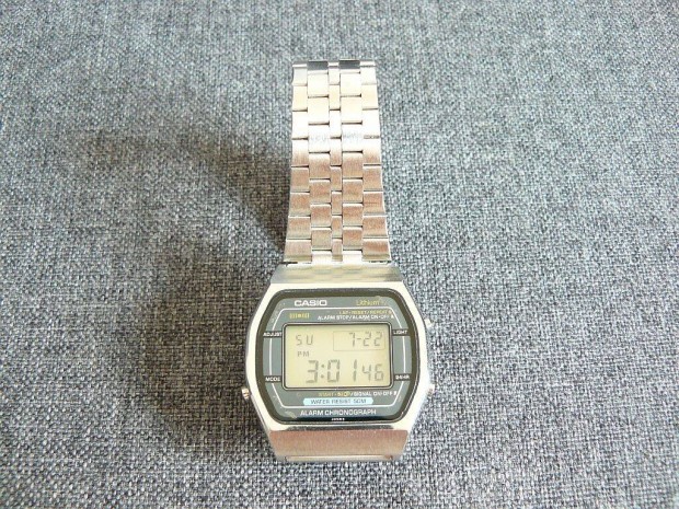 Casio W-51 karra made in Japan