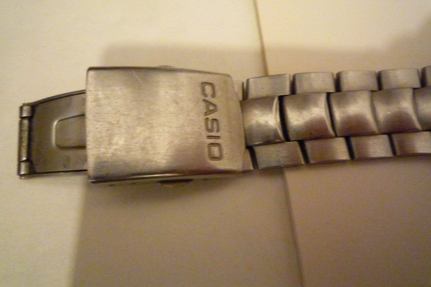 Casio , ra tok szerelknek