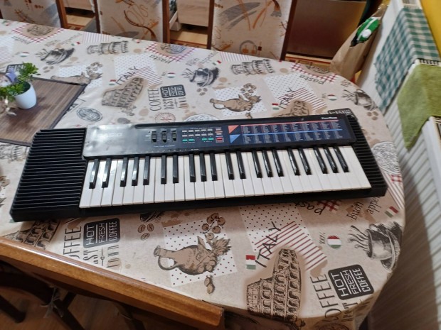 Casio ca 110 szintetiztor