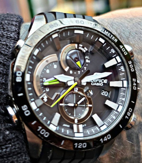 Casio edifice Eqb-800