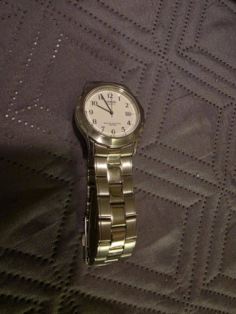 Casio quartz ora