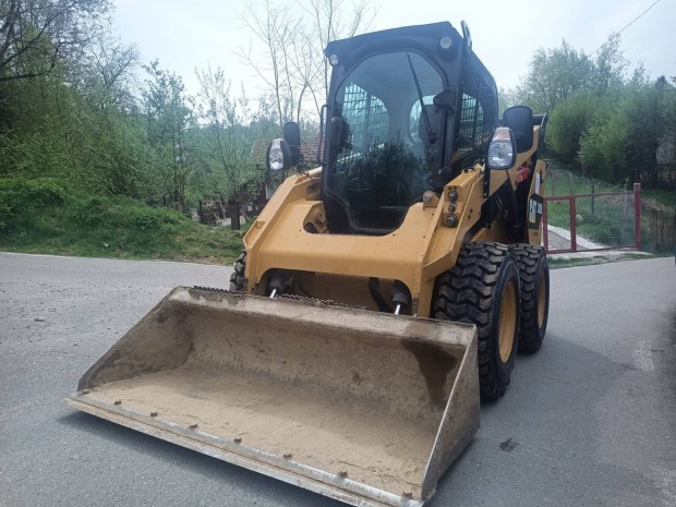 Caterpillar 262D XPS High Flow csúszókormányzású