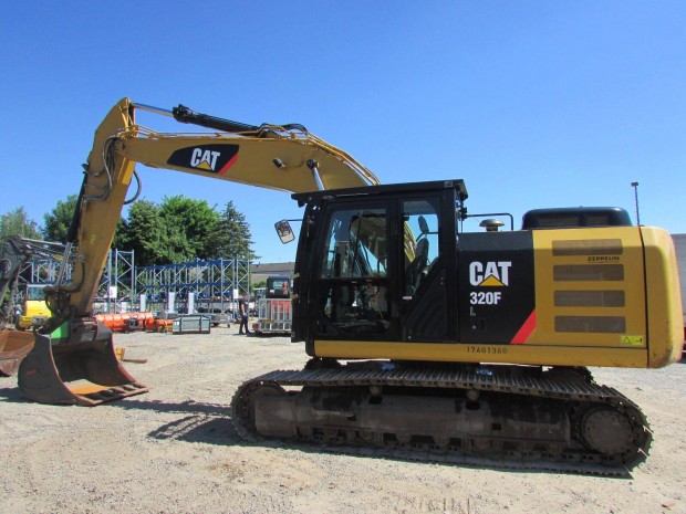 Caterpillar 320 F L / 7.371 üzemóra / Lízing 20%-tól