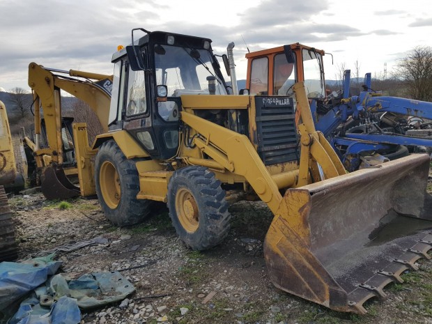 Caterpillar 428B.4x4.