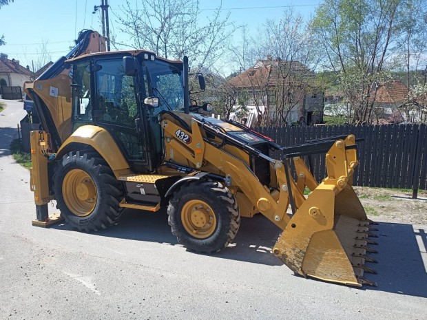 Caterpillar 432 07A kotró rakodógép