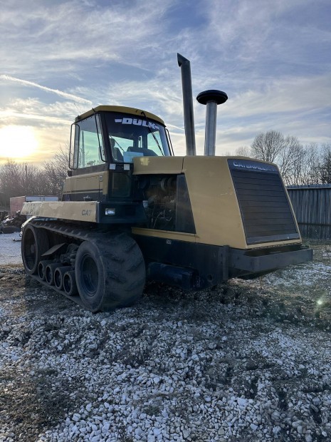 Caterpillar 65  Challenger mtz zetor