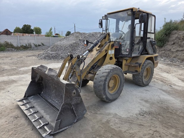 Caterpillar 906 homlokrakod
