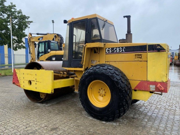 Caterpillar CS583 C / 8.189 üzemóra