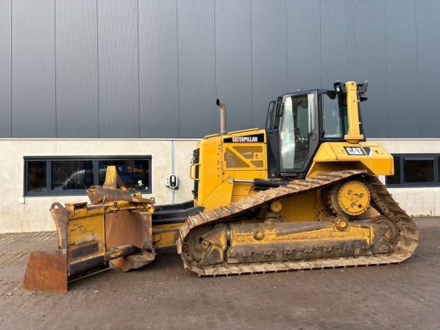 Caterpillar D6N Lgp lnctalpas dzer / 12.457 zemra / Lzing