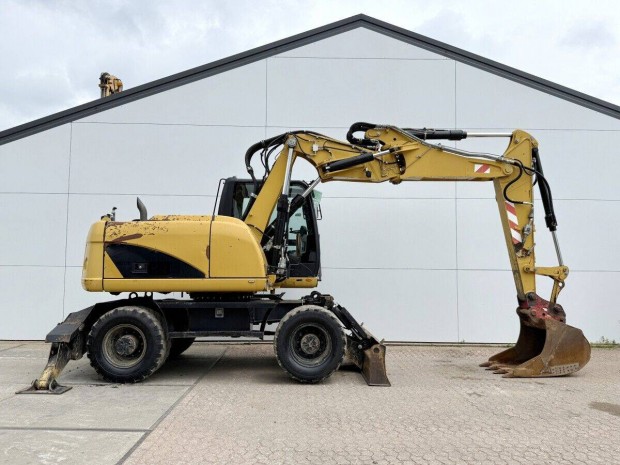 Caterpillar M313D / 13.040 üzemóra / Lízing 20%-tól